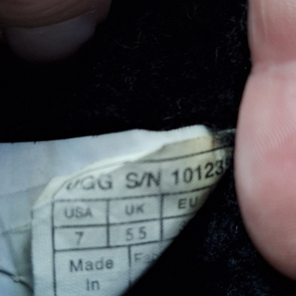 UGG McKay Winter Boots Size 7 - Picture 6 of 6